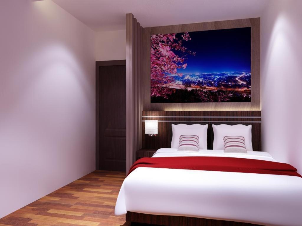 Neotel Hotel City Centre Tanjung Redep Exterior photo