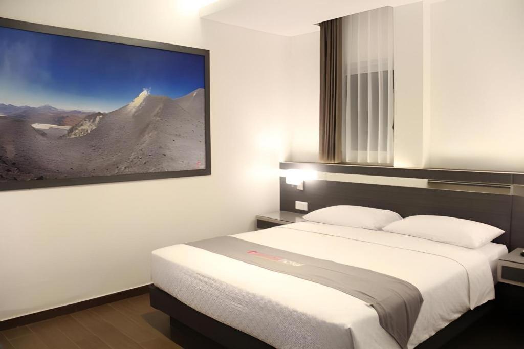 Neotel Hotel City Centre Tanjung Redep Exterior photo